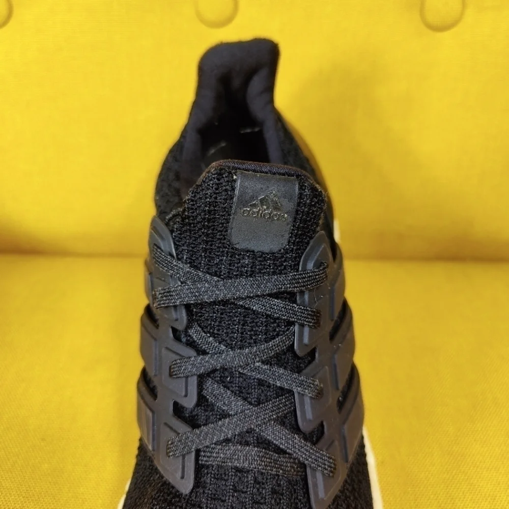 Adidas Ultraboost 4.0 DNA Black White Knit Sneakers Women's Shoe Size 9.5